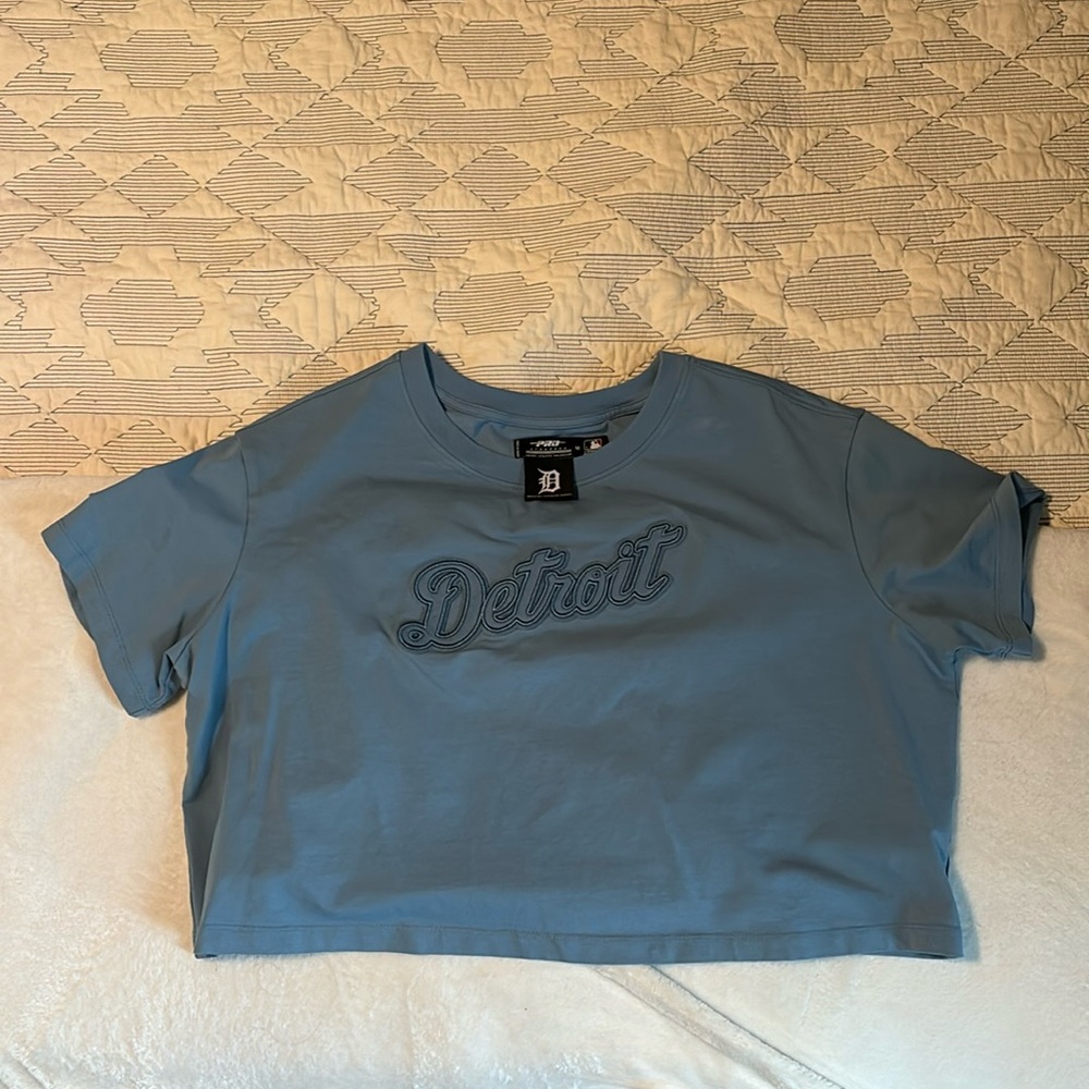 Detroit MLB crop top NWOT from store at Comerica Park